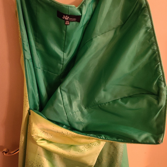 Blue/green size 13/14 Homecoming dress. - Picture 11 of 15